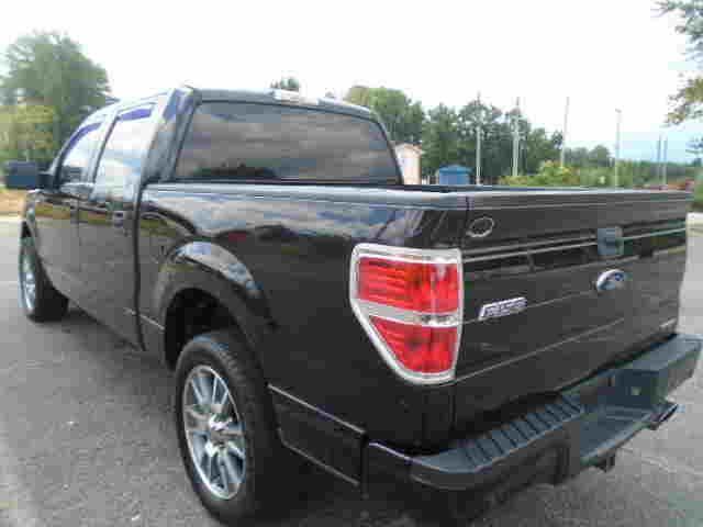 Ford F-150 XL SuperCrew 5.5-ft. Bed 2WD 2014