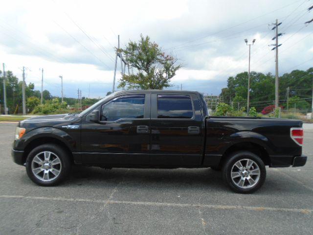 Ford F-150 XL SuperCrew 5.5-ft. Bed 2WD 2014
