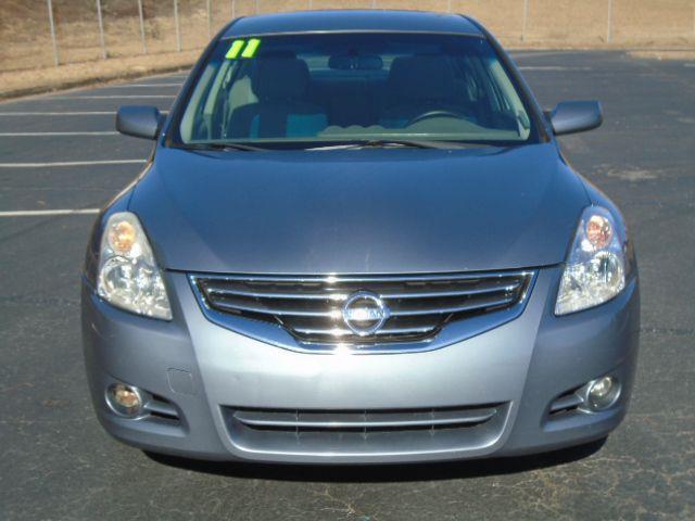 Nissan Altima 2.5 S 2011