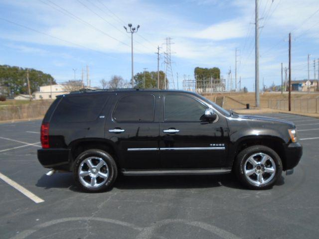 Chevrolet Tahoe  2013