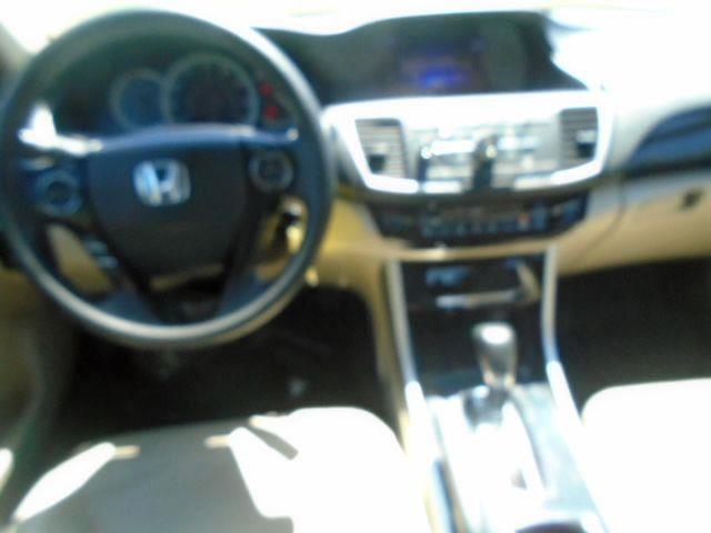 Honda Accord LX Sedan CVT 2016