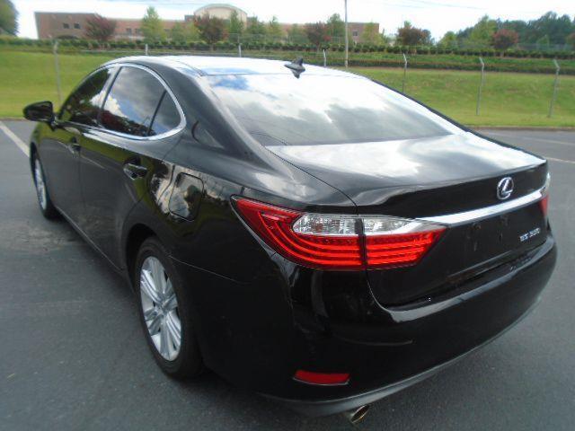 Lexus ES 350 Sedan 2014