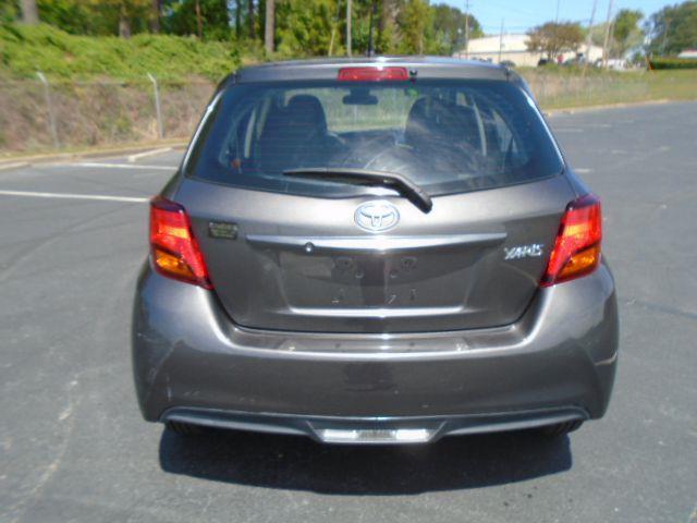 Toyota Yaris L 5-Door AT 2017