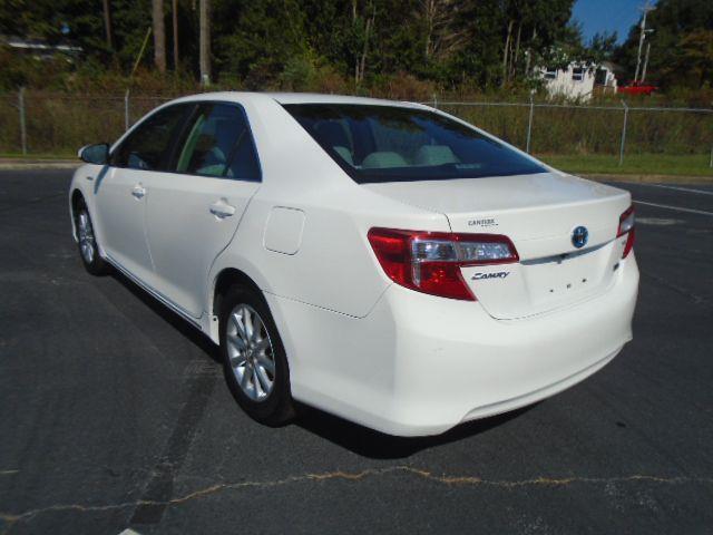 Toyota Camry Hybrid LE 2012