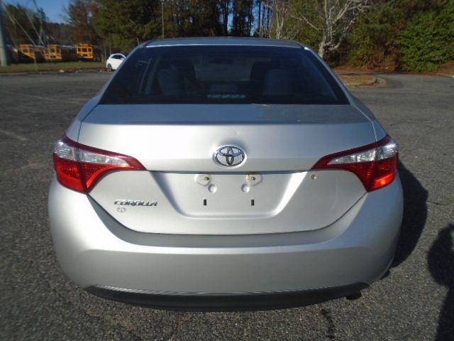 Toyota Corolla LE CVT 2016