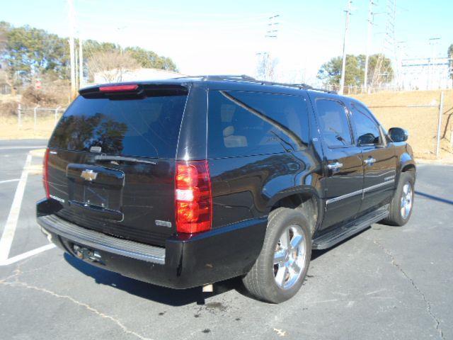 Chevrolet Suburban LTZ 1500 2WD 2011