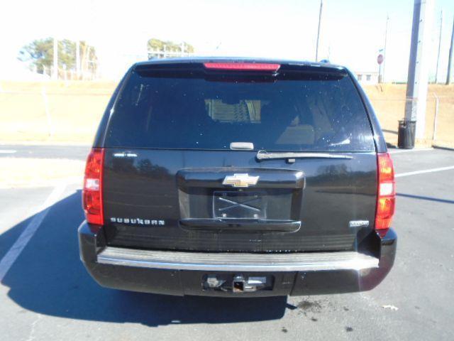 Chevrolet Suburban LTZ 1500 2WD 2011