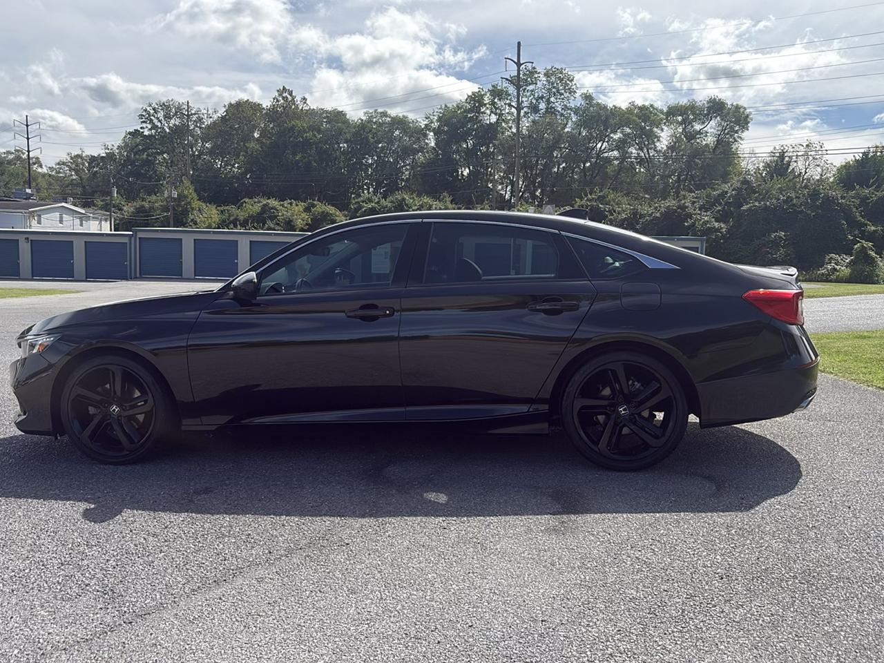 Honda Accord photo 8