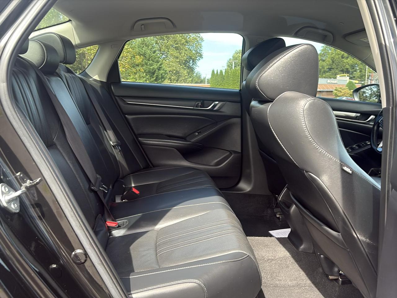 Honda Accord photo 15