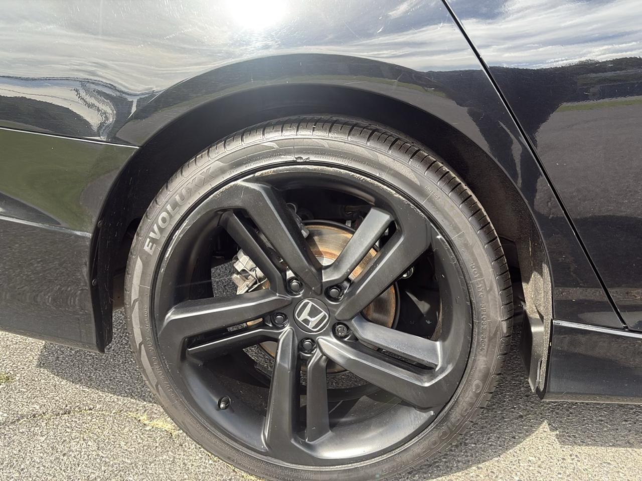 Honda Accord photo 28