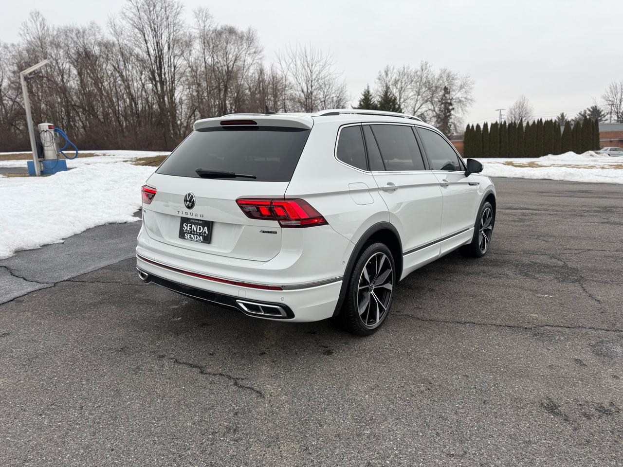 Volkswagen Tiguan SEL R-Line 4MOTION 2023
