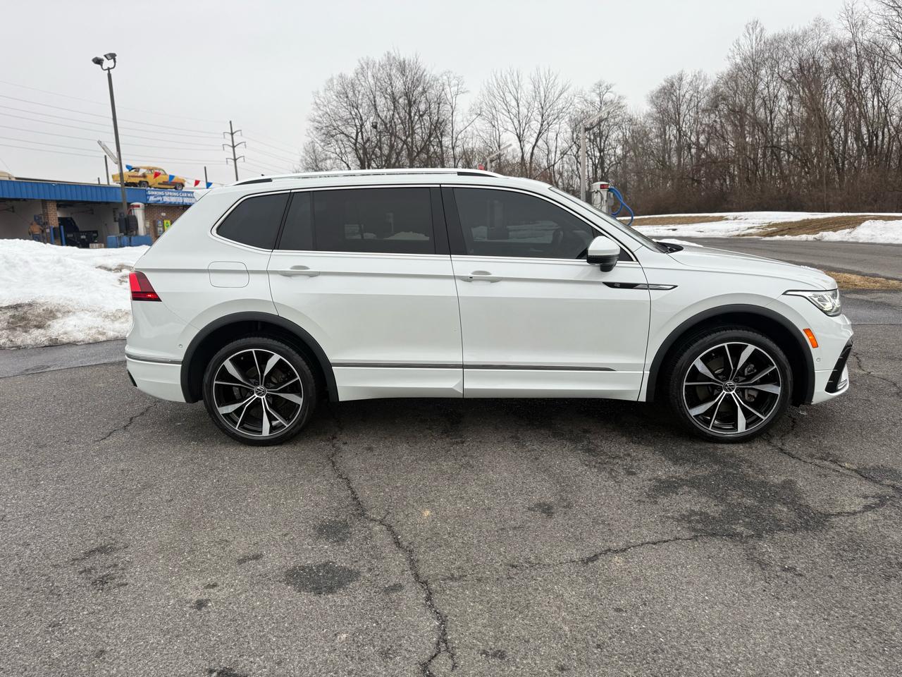 Volkswagen Tiguan SEL R-Line 4MOTION 2023
