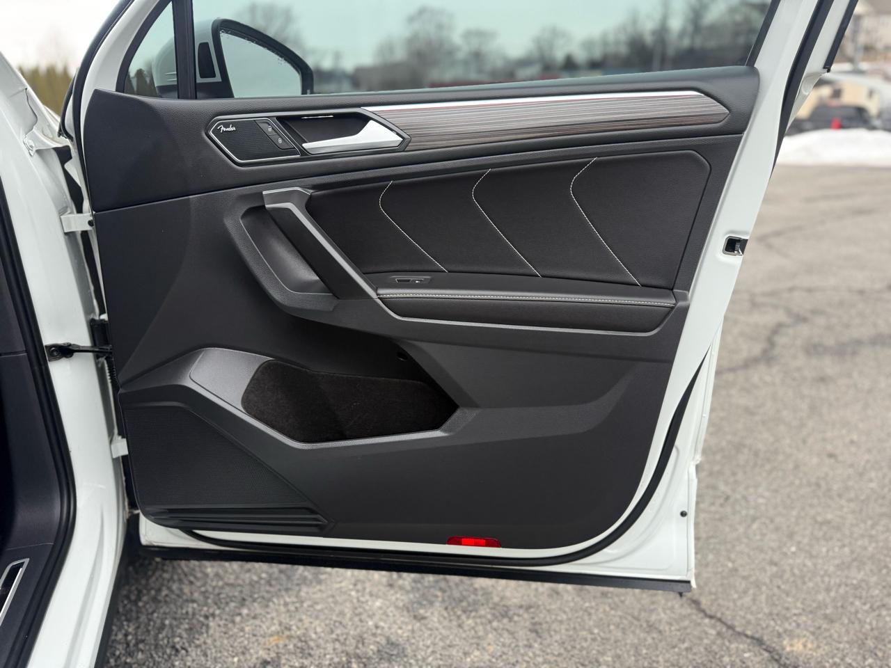 Volkswagen Tiguan SEL R-Line 4MOTION 2023