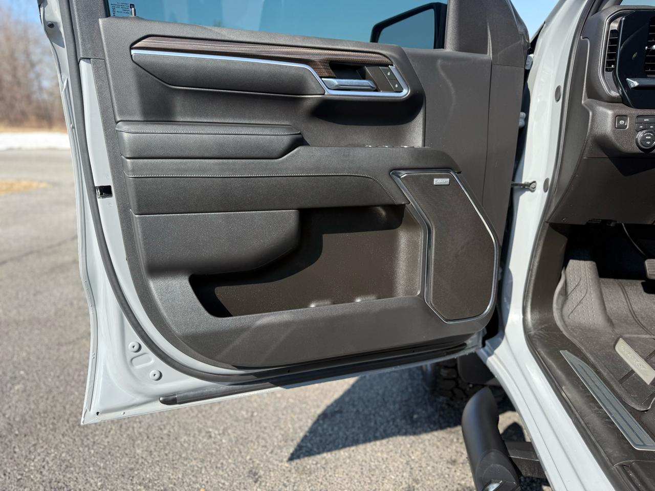 Chevrolet Silverado 1500 RST Crew Cab 4WD 2024