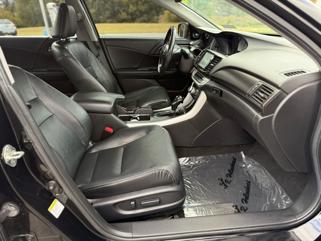 Honda Accord Touring V6 Sedan 2013 Honda Accord Touring V6 Sedan 2013