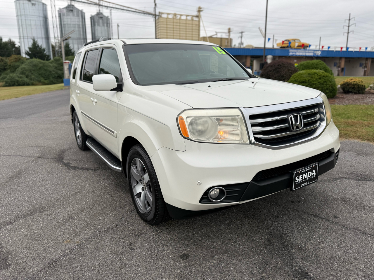 Honda Pilot Touring 4WD 5-Spd AT with DVD 2015 Honda Pilot Touring 4WD 5-Spd AT with DVD 2015