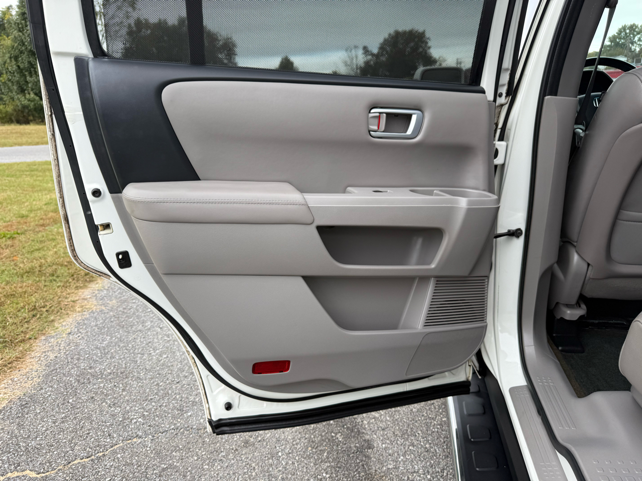 Honda Pilot Touring 4WD 5-Spd AT with DVD 2015 Honda Pilot Touring 4WD 5-Spd AT with DVD 2015