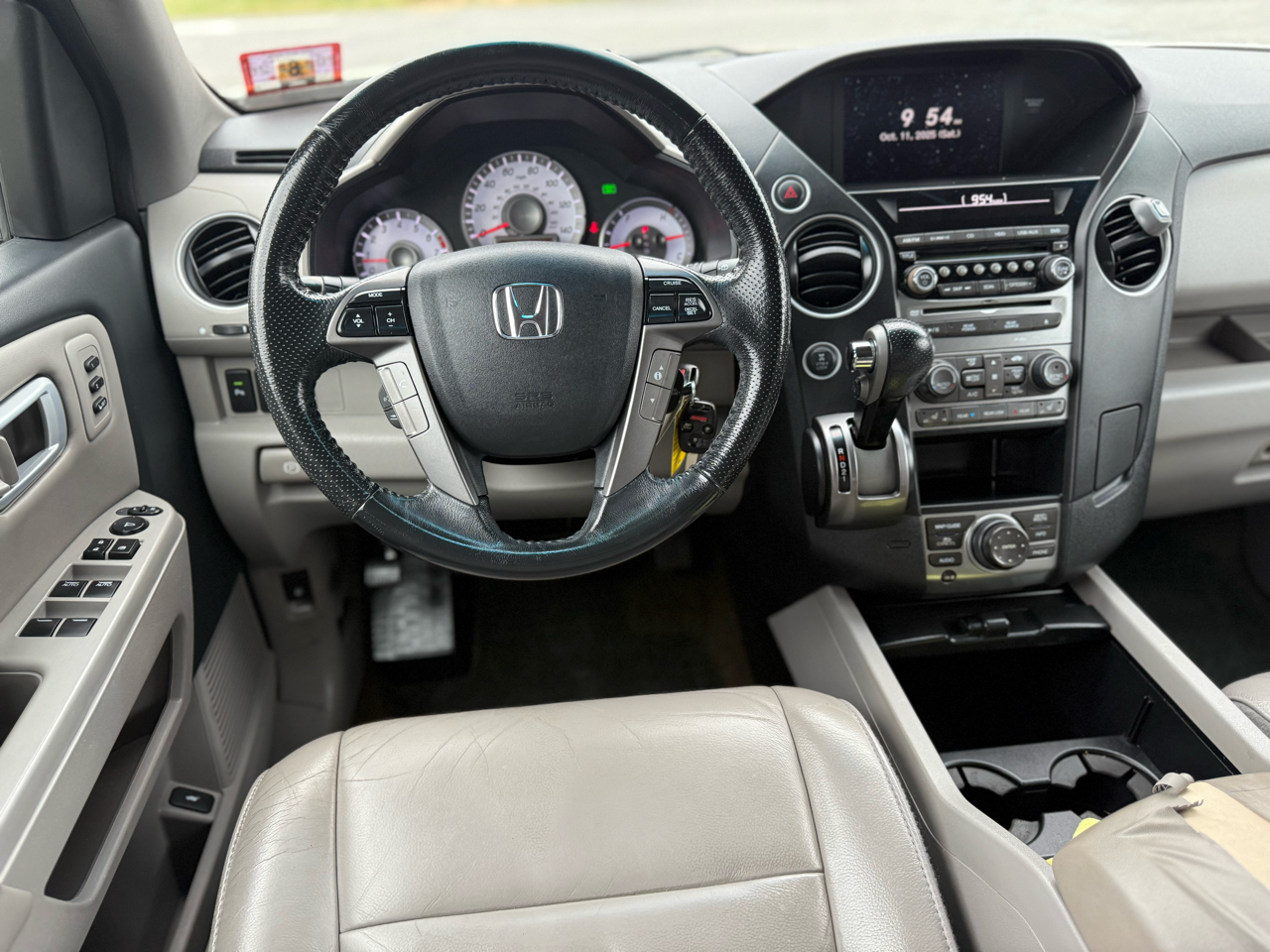 Honda Pilot Touring 4WD 5-Spd AT with DVD 2015 Honda Pilot Touring 4WD 5-Spd AT with DVD 2015