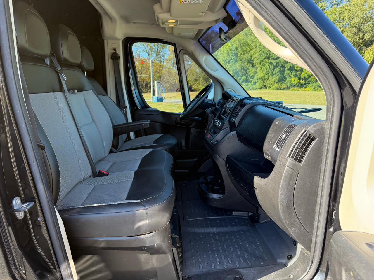 RAM Promaster 2500 High Roof Tradesman 159-in. WB 2019 RAM Promaster 2500 High Roof Tradesman 159-in. WB 2019