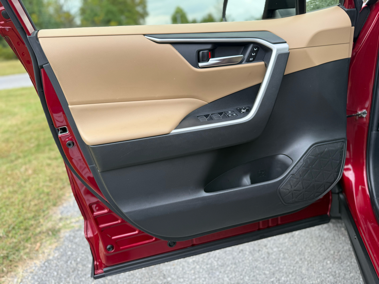 Toyota RAV4 XLE Premium AWD 2021 Toyota RAV4 XLE Premium AWD 2021