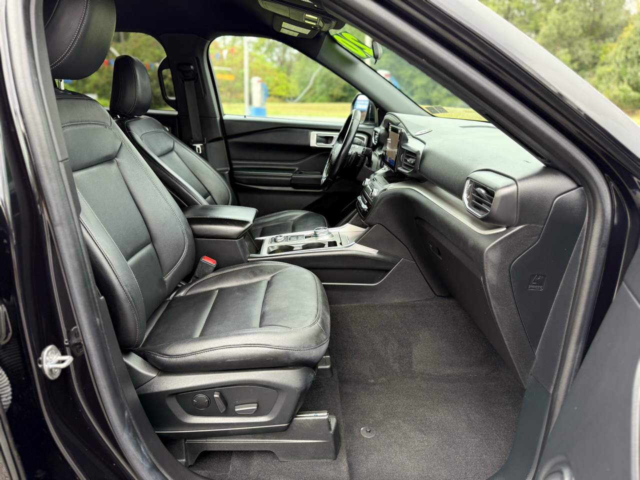 Ford Explorer XLT AWD 2020 Ford Explorer XLT AWD 2020