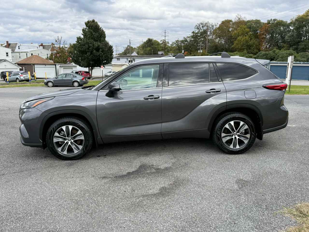 Toyota Highlander XLE AWD V6 2022 Toyota Highlander XLE AWD V6 2022