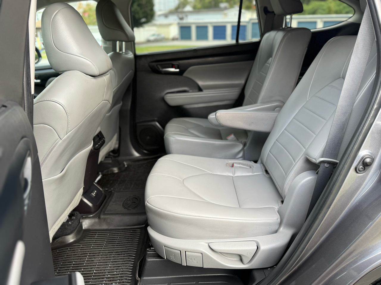 Toyota Highlander XLE AWD V6 2022 Toyota Highlander XLE AWD V6 2022