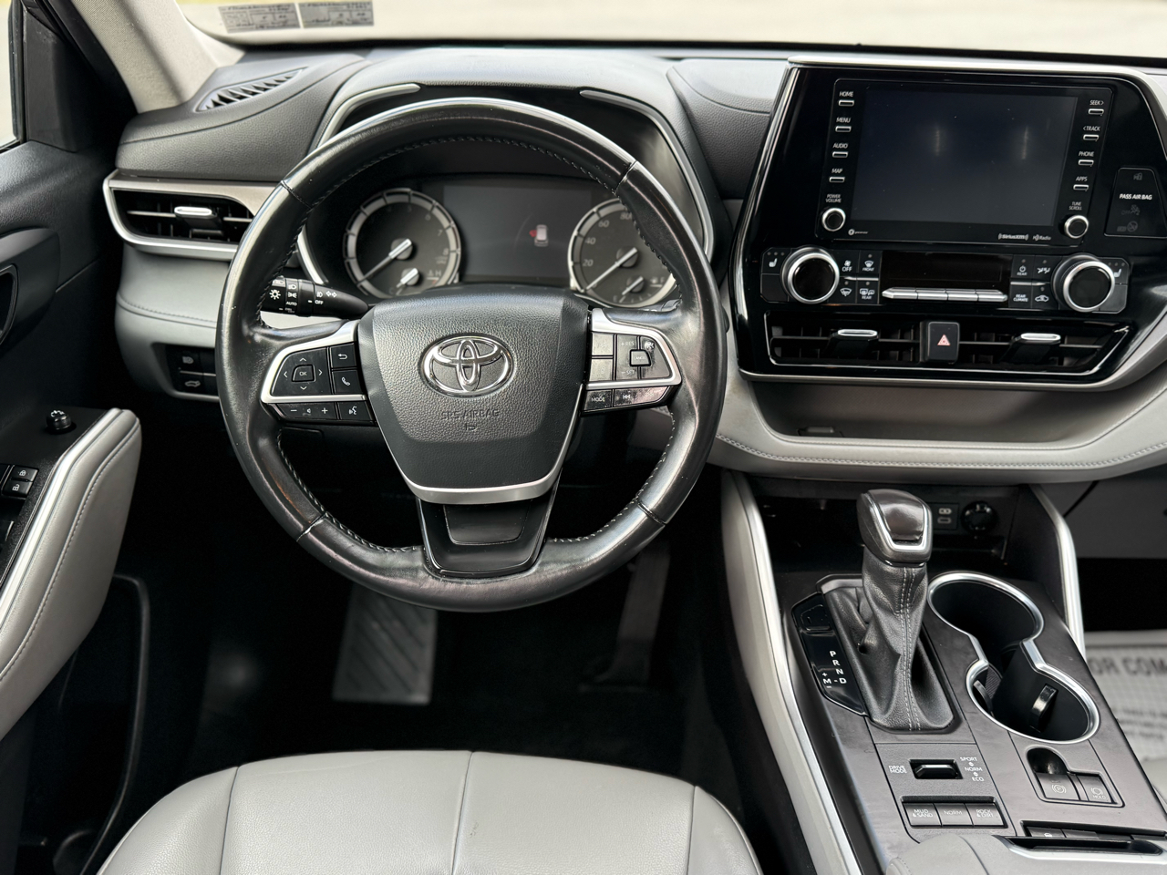 Toyota Highlander XLE AWD V6 2022 Toyota Highlander XLE AWD V6 2022