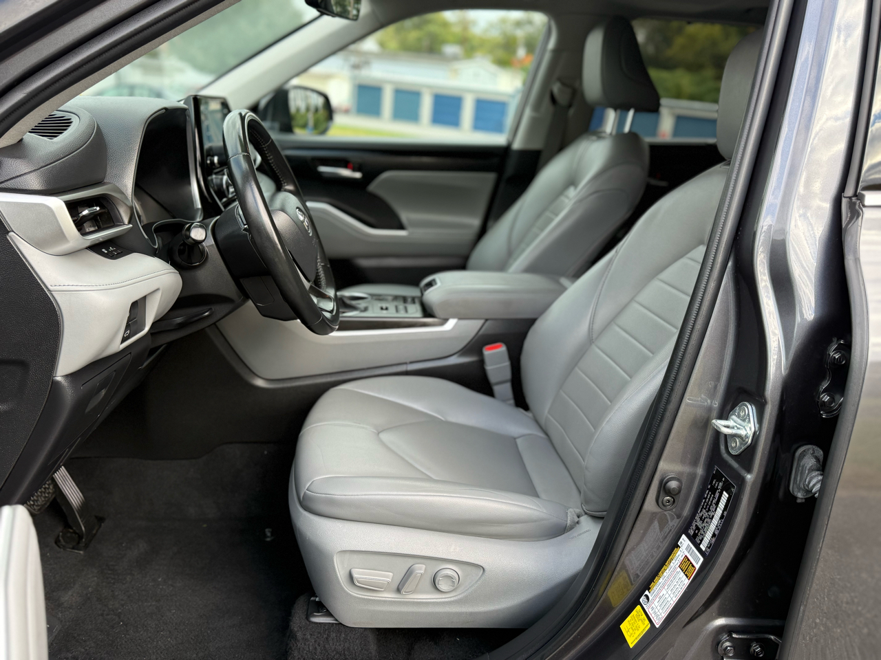 Toyota Highlander XLE AWD V6 2022 Toyota Highlander XLE AWD V6 2022