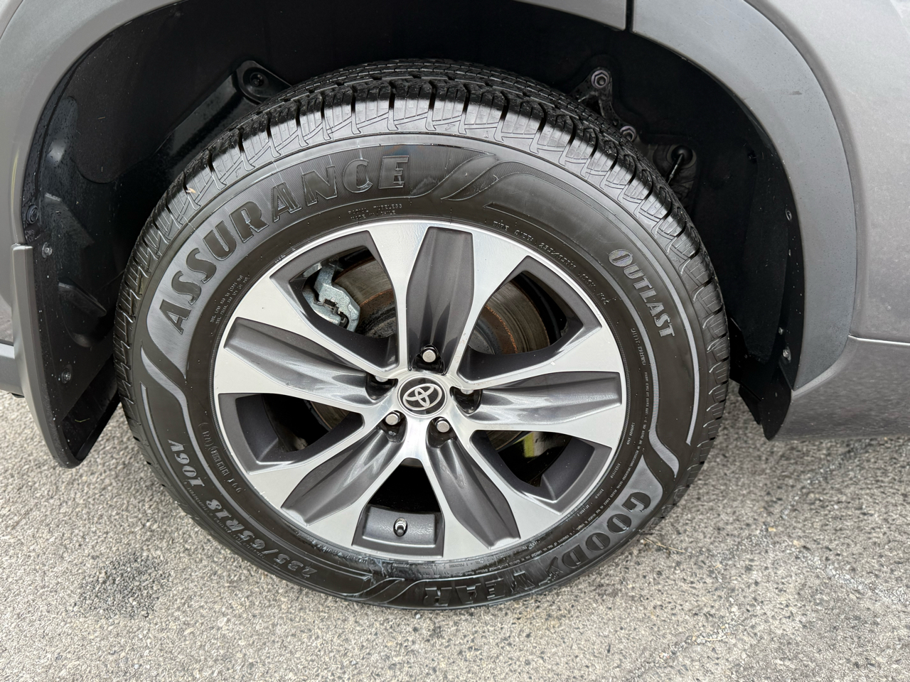 Toyota Highlander XLE AWD V6 2022 Toyota Highlander XLE AWD V6 2022