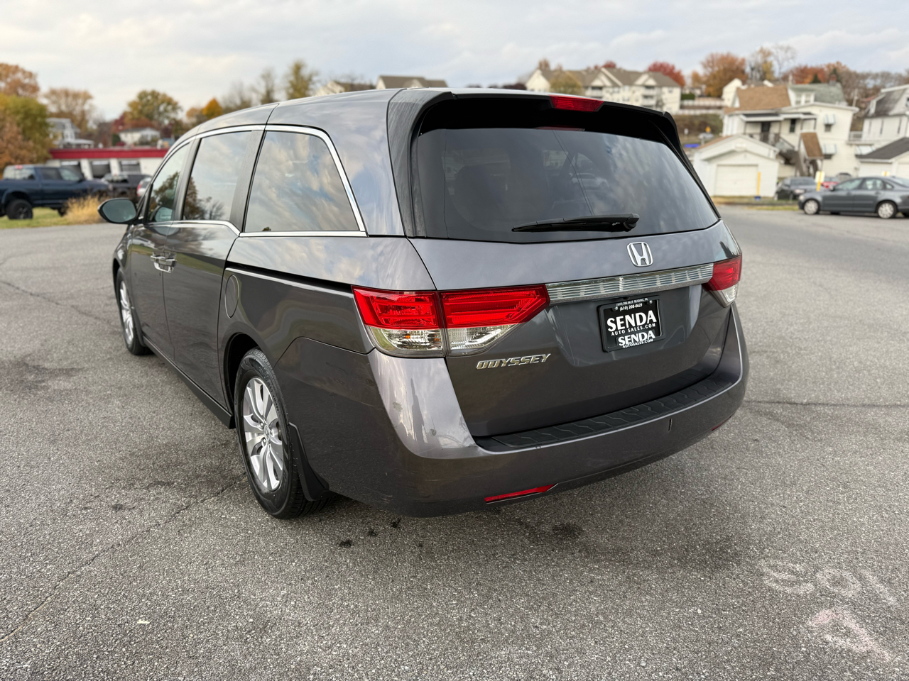 2016 Honda Odyssey EX-L photo 2