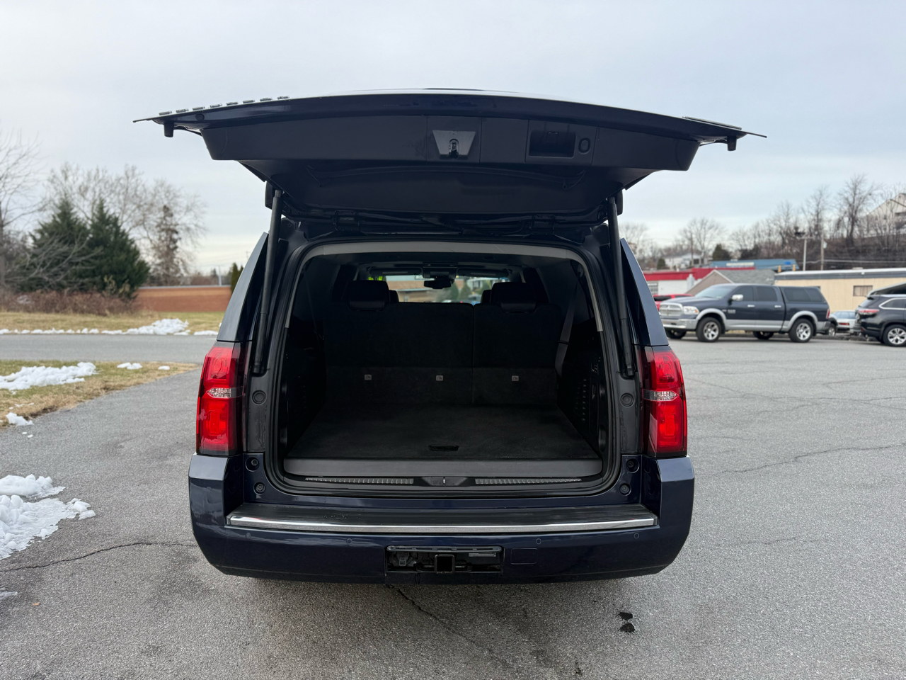 Chevrolet Suburban Premier 4WD 2017