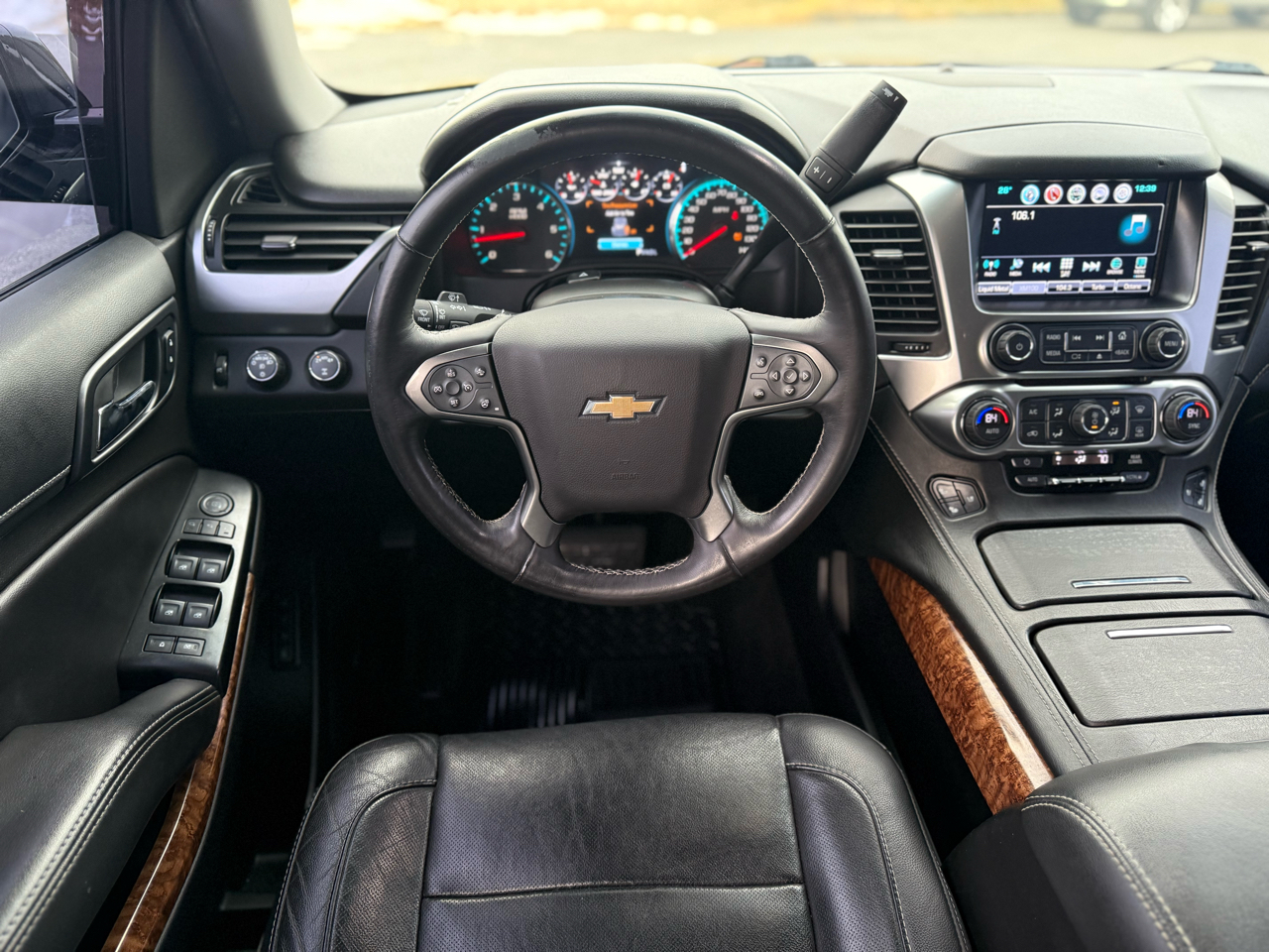 Chevrolet Suburban Premier 4WD 2017