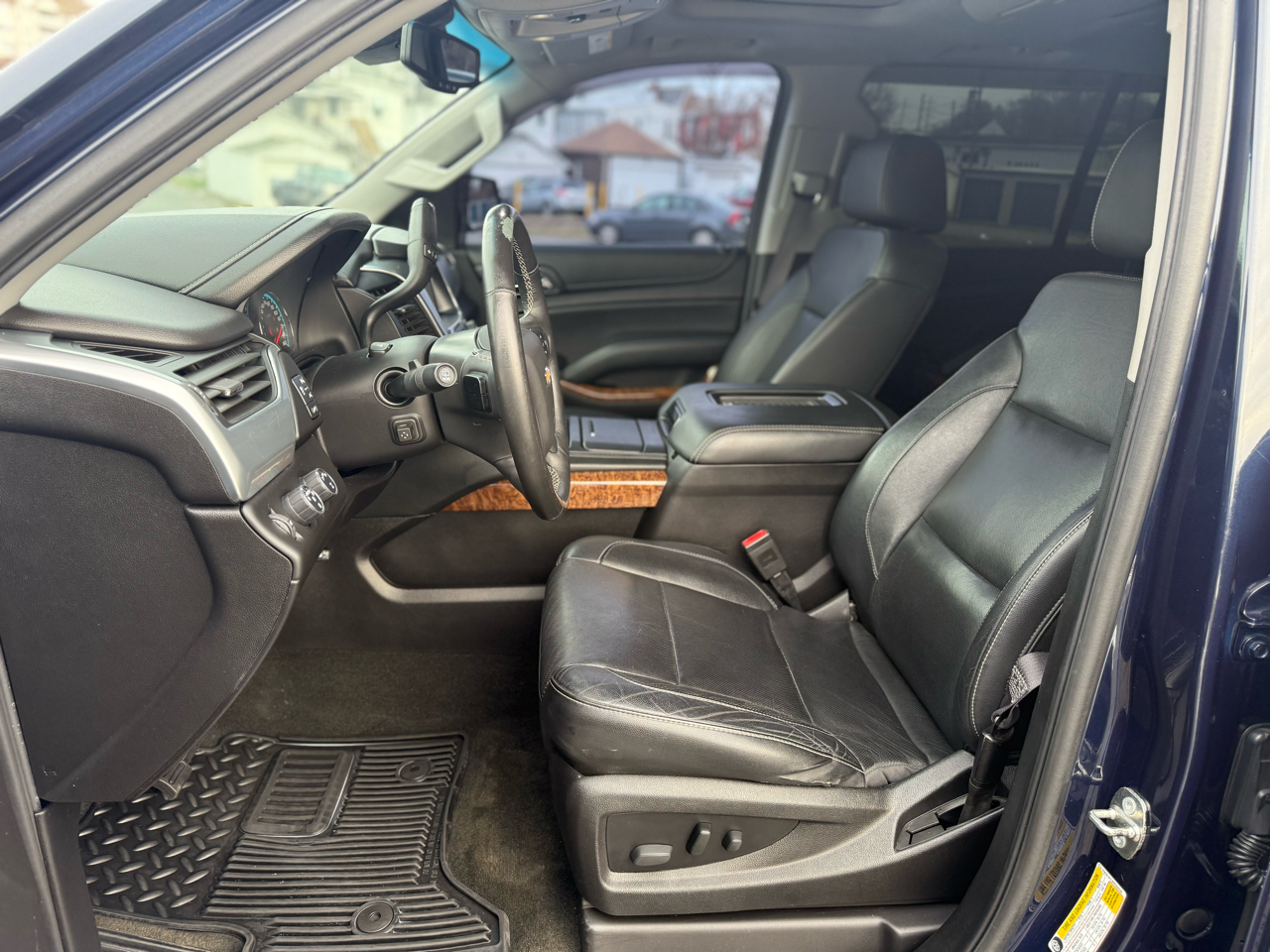 Chevrolet Suburban Premier 4WD 2017