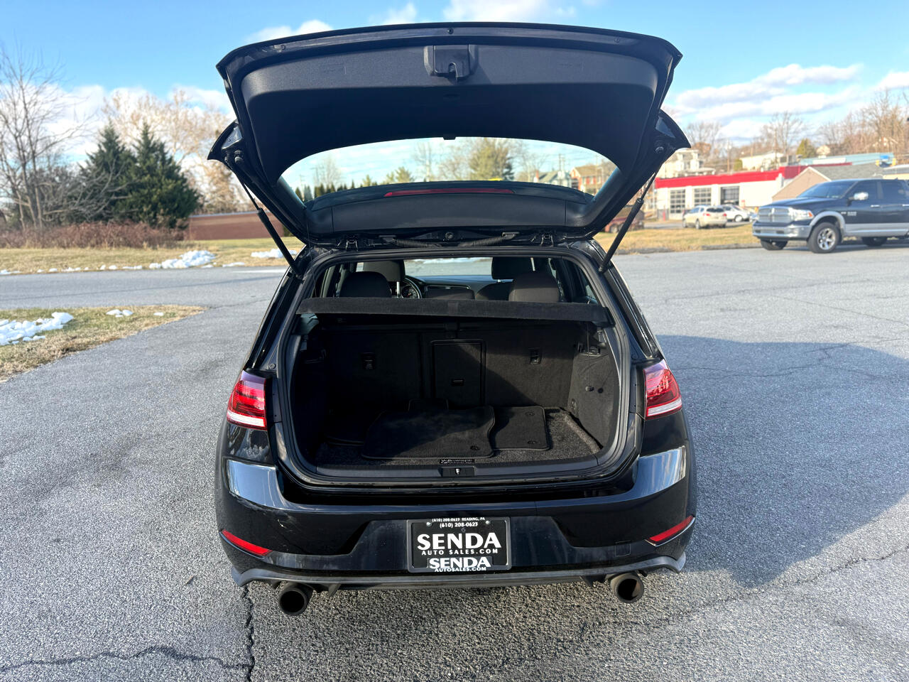 Volkswagen Golf GTI SE 6M 4-Door 2018