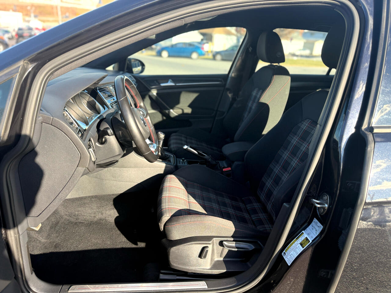 Volkswagen Golf GTI SE 6M 4-Door 2018