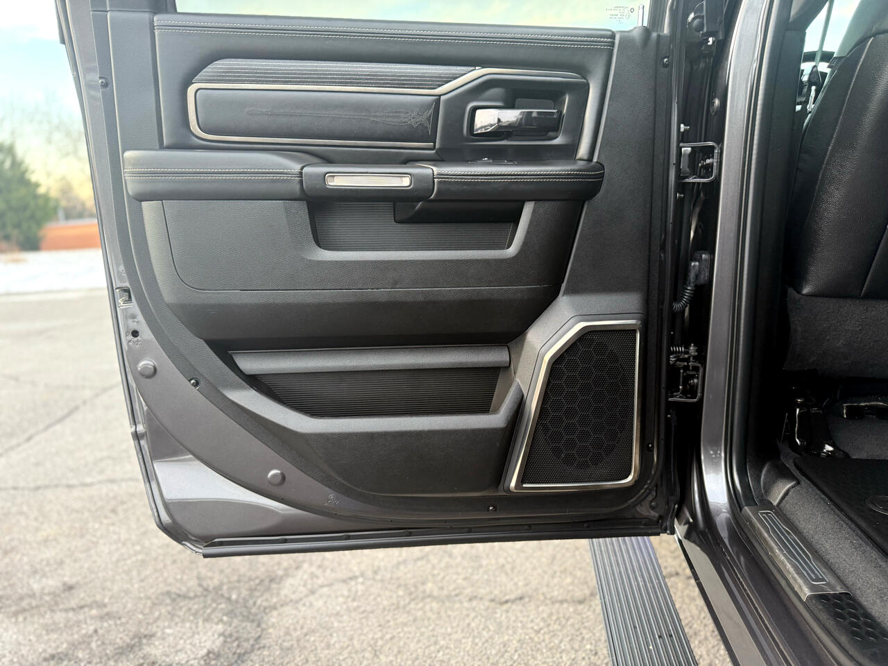 RAM 2500 Limited Crew Cab SWB 4WD 2023