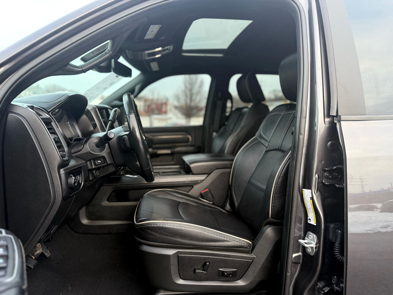 RAM 2500 Limited Crew Cab SWB 4WD 2023