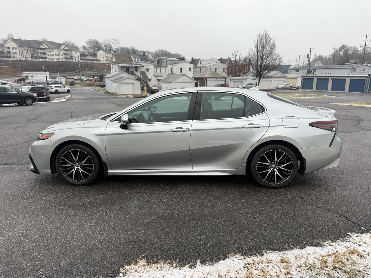 Toyota Camry SE AWD 2022