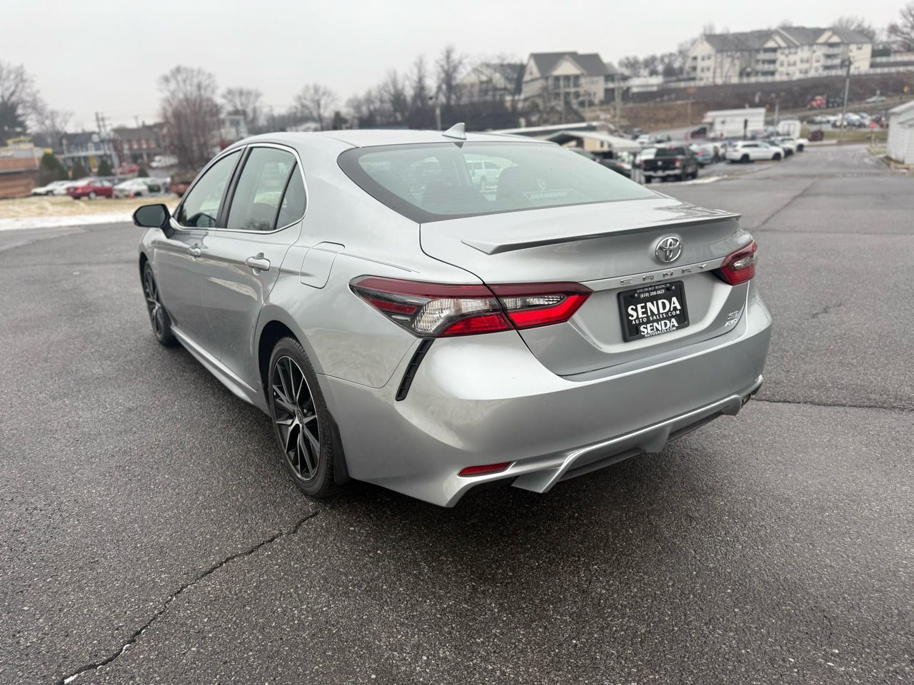 Toyota Camry SE AWD 2022