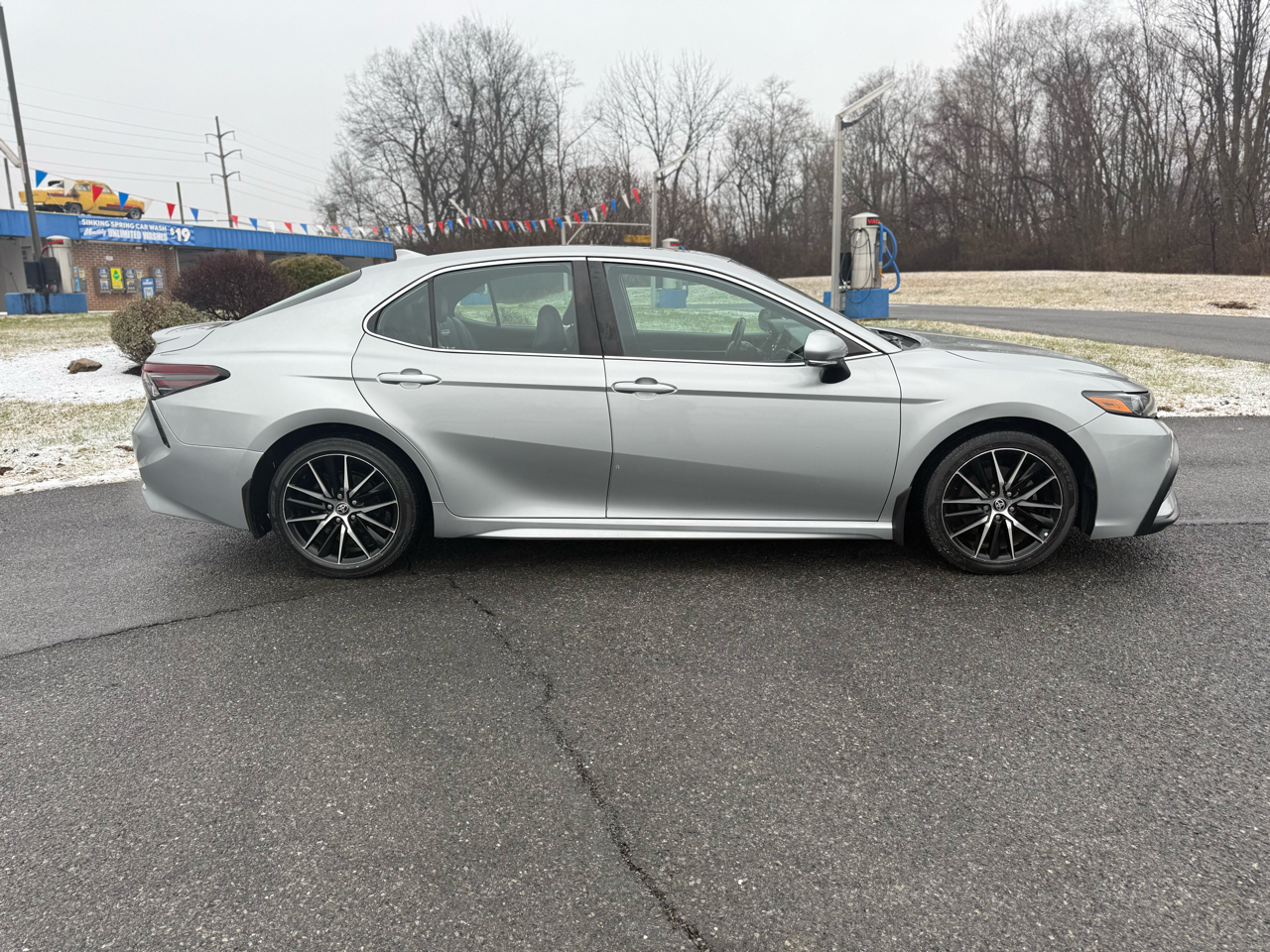 Toyota Camry SE AWD 2022