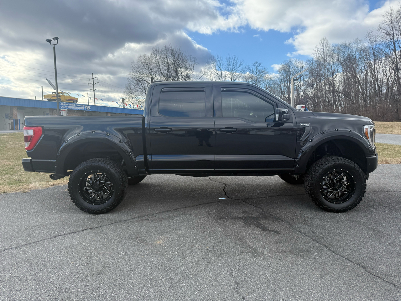 Ford F-150 SuperCrew 150" Lariat 4WD 2022