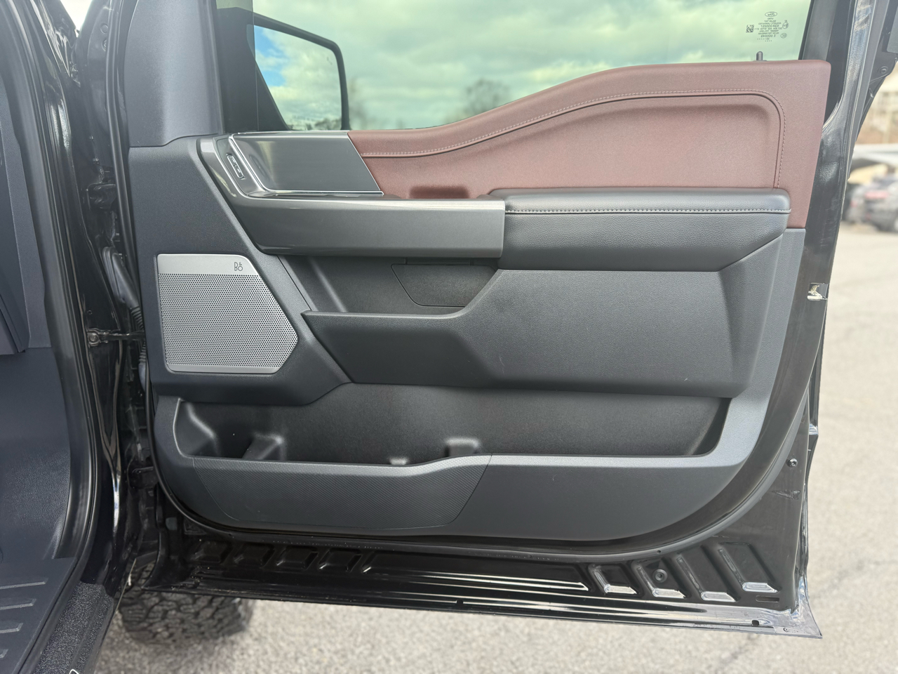 Ford F-150 SuperCrew 150" Lariat 4WD 2022