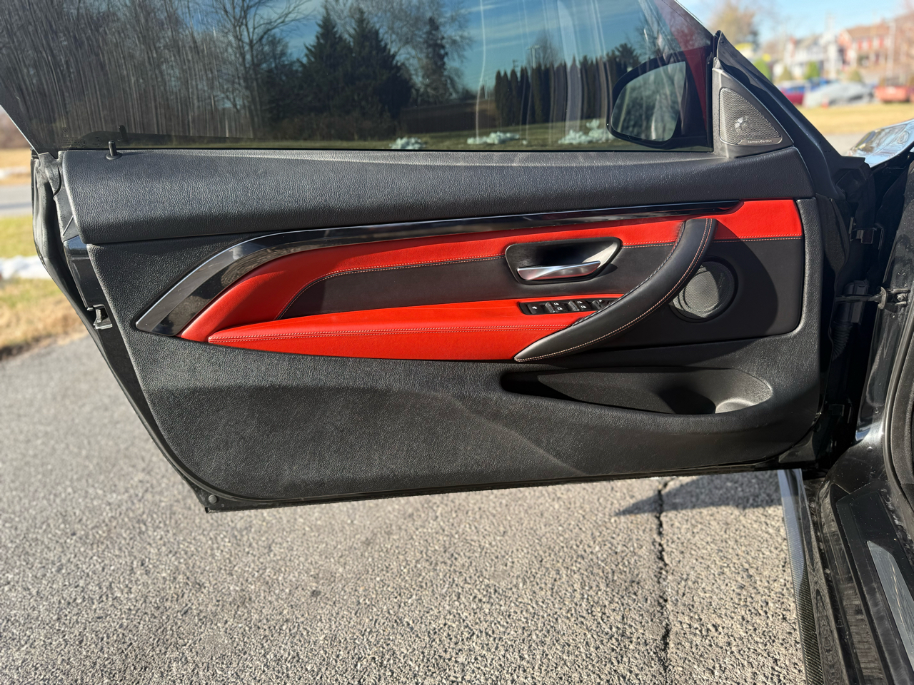 BMW M4 Convertible 2018