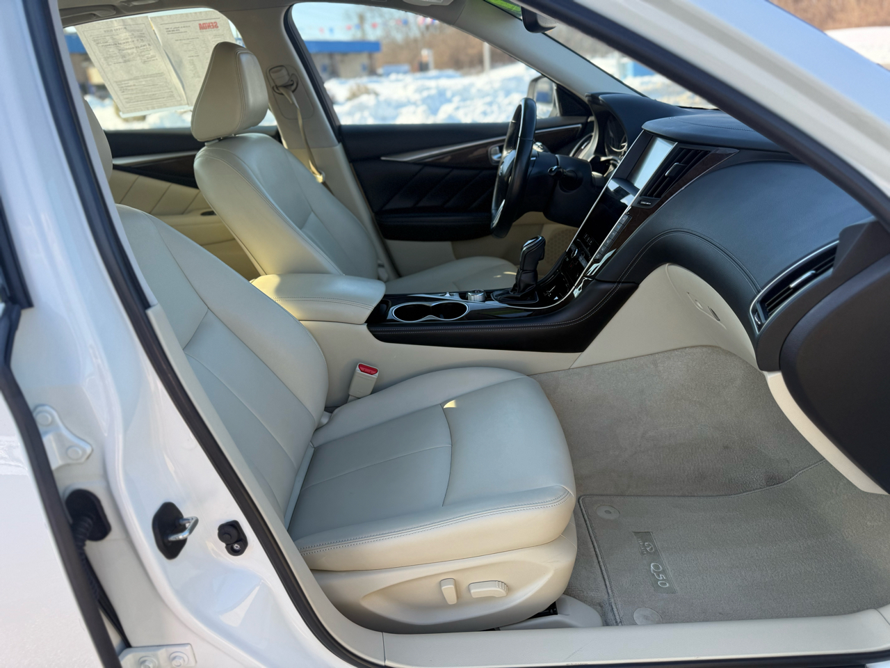 Infiniti Q50 3.0t LUXE AWD 2019