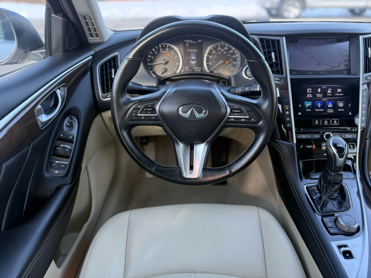 Infiniti Q50 3.0t LUXE AWD 2019