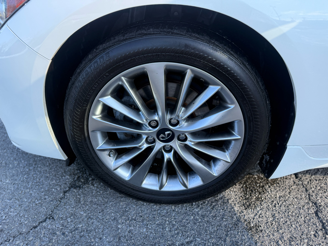 Infiniti Q50 3.0t LUXE AWD 2019