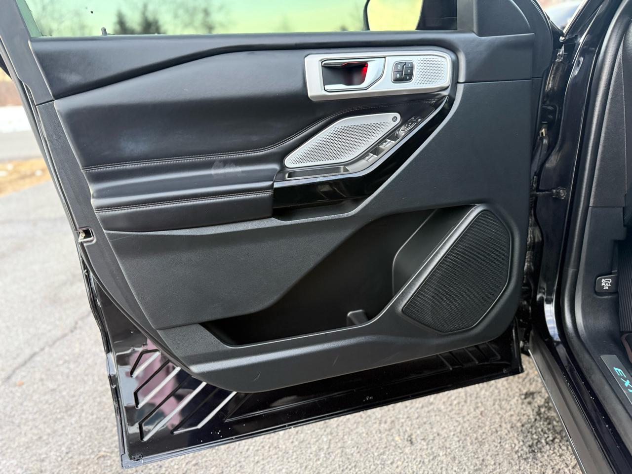 Ford Explorer Platinum AWD 2021