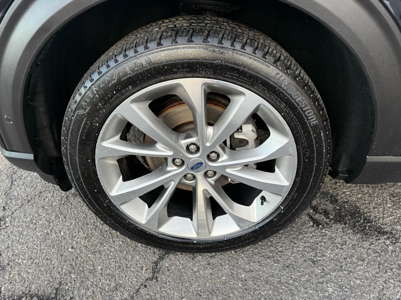 Ford Explorer Platinum AWD 2021