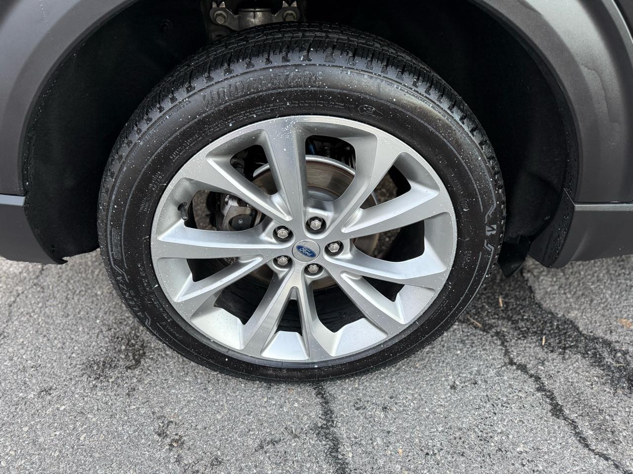 Ford Explorer Platinum AWD 2021